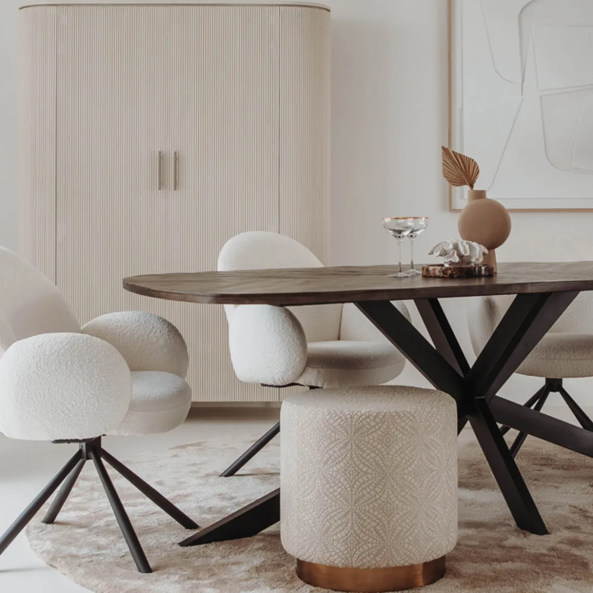 Beige wandkast met ribbels - Tower Living Corbetta