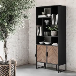 Boekenkast zwart teak met visgraat - DTP Home Criss Cross