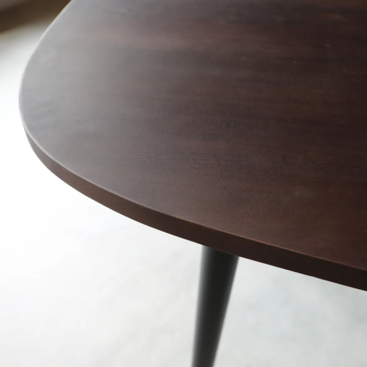 Deens ovalen bruine eettafel - Bodio Ivy