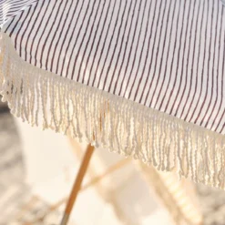Grote parasol Ibiza stijl 256 cm grijs - Brafab Gatsby Grey Stripe