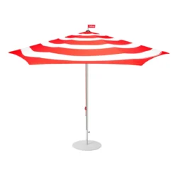 Grote parasol met hoes en voet - Fatboy Stripesol 350 + Base Light Grey