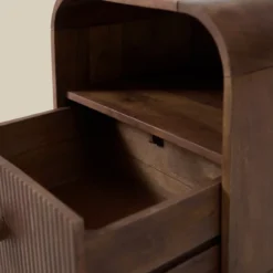 Houten nachtkastje met ronde hoeken - Bodio Matala