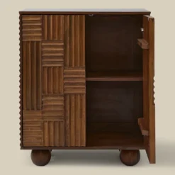 Smal dressoir kastje met houtsnijwerk - Bodio Yemi