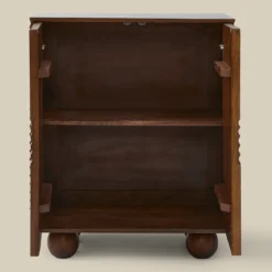 Smal dressoir kastje met houtsnijwerk - Bodio Yemi