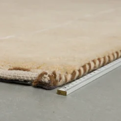 Zacht vloerkleed laagpolig beige - Zuiver Doodle
