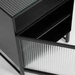 Zwart nachtkastje ribbelglas - Kave Home Trixie